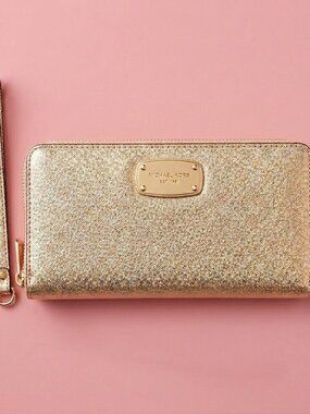 NWT Michael Kors Vintage Gold Shine Wallet